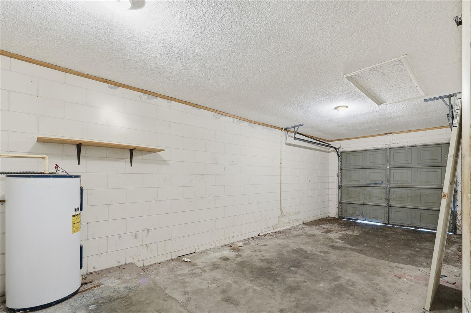 LAKE JOANNA HEIGHTS - Residential