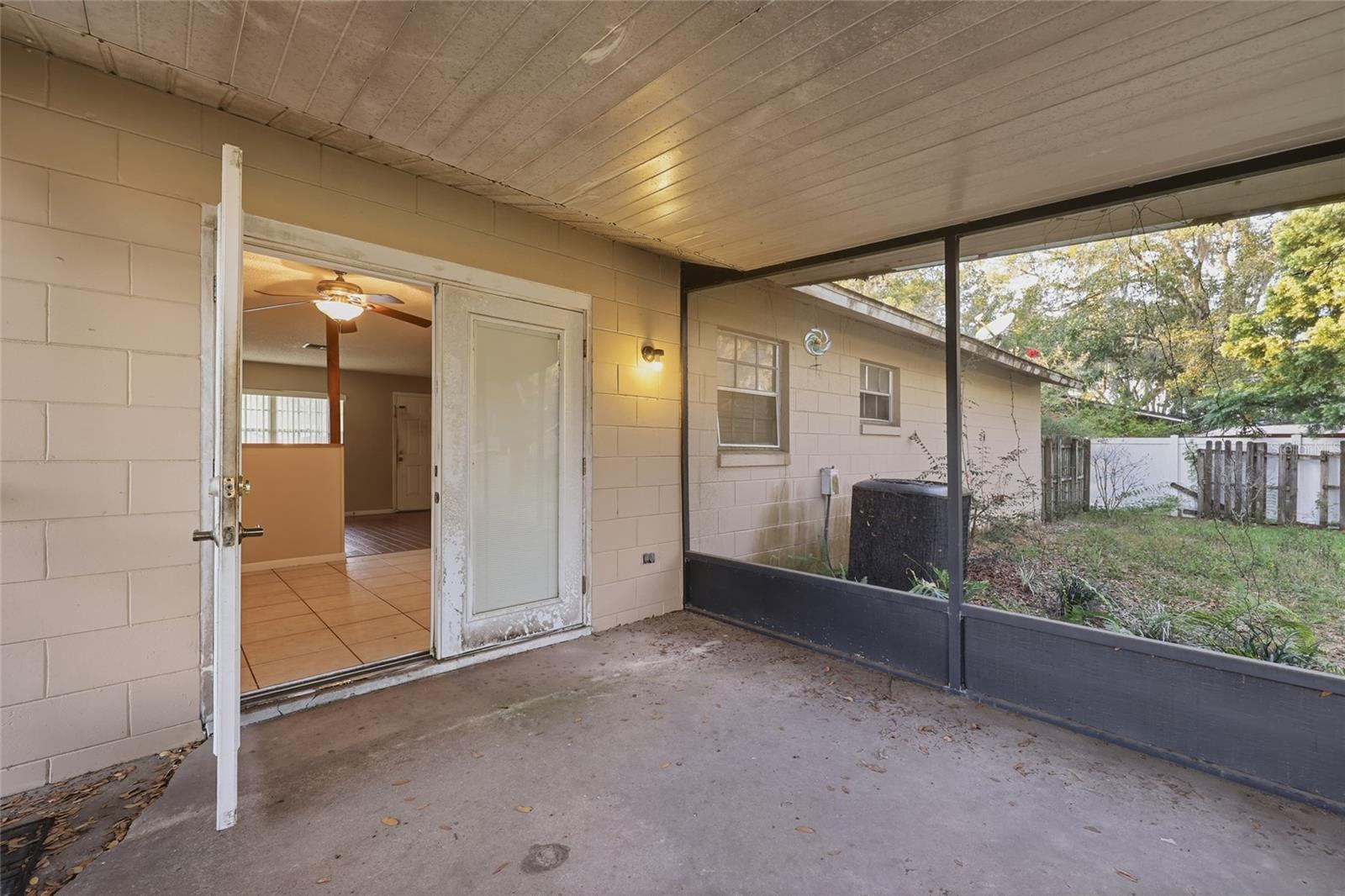 LAKE JOANNA HEIGHTS - Residential