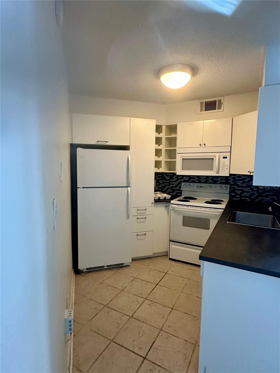 SOUTHPOINTE CONDO - Residential