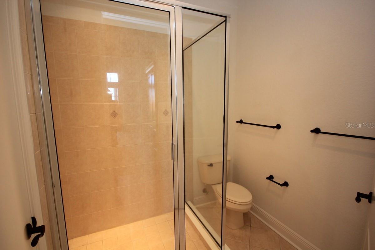 WESTSHORE YACHT CLUB TWNHMS - Residential Lease