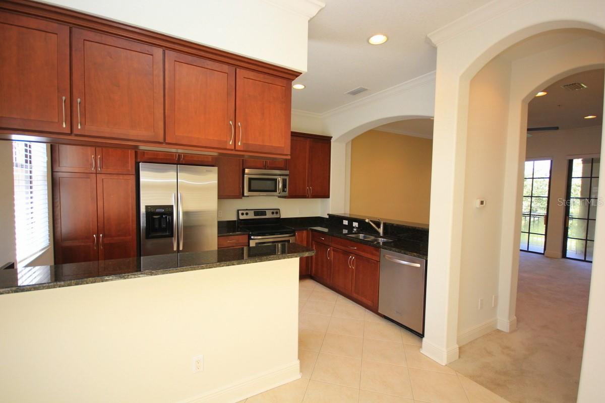 WESTSHORE YACHT CLUB TWNHMS - Residential Lease