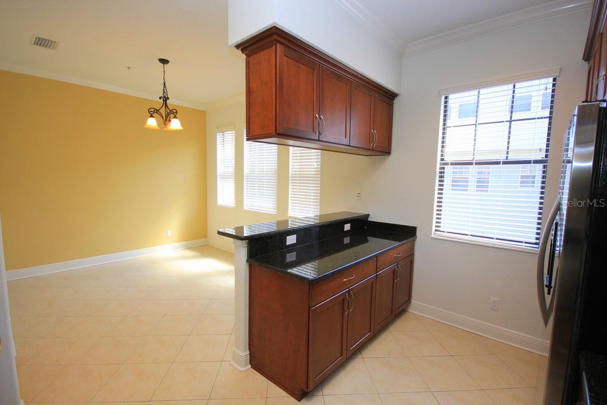 WESTSHORE YACHT CLUB TWNHMS - Residential Lease