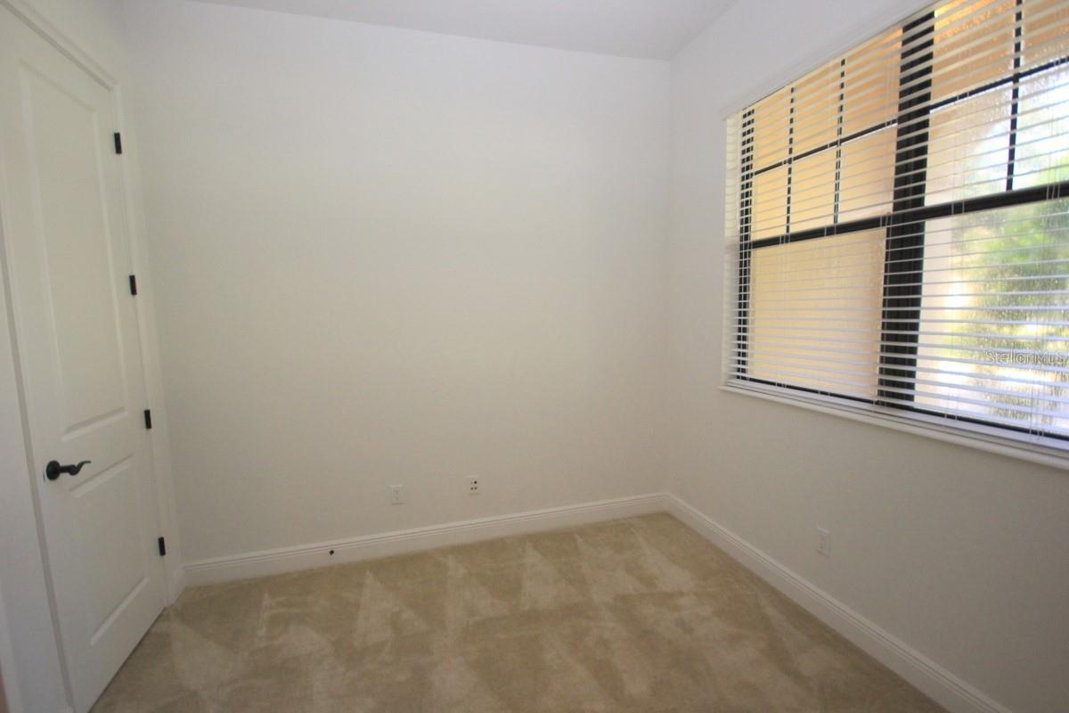 WESTSHORE YACHT CLUB TWNHMS - Residential Lease