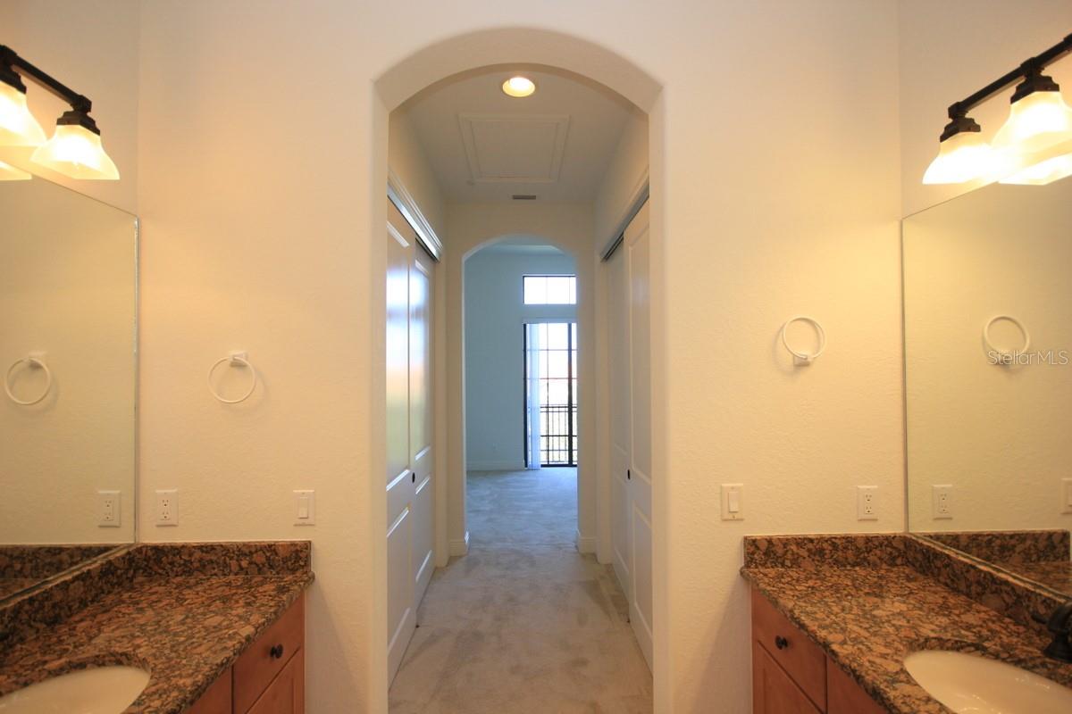 WESTSHORE YACHT CLUB TWNHMS - Residential Lease