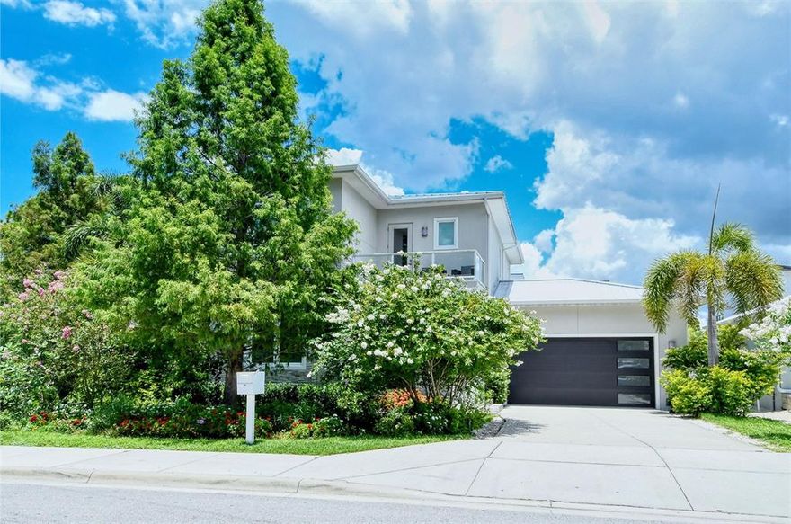 Downtown Sarasota--full of hundred-year old homes and brand-new high-rise condos...but finding a luxury single-family house is nearly impossible. Until now: The Homes of Laurel Park are less than 5 years old and this may be the first re-sale.  Two-story custom home with high-end amenities at every turn! Wood-look ceramic tile, top-of-the-line appliances, quartz countertops, elevator, remote-controlled blinds throughout home, pocket doors off pool, outdoor kitchen and gas grill, pool and hot tub with salt water--not chlorine.  Eclectic Burns Court begins at the end of your street! Walk to restaurants. shopping and the bayfront.  Main Street in a few blocks away!  Selby Gardens is even closer. There's also a pedestrian bridge leading into the historic Laurel Park district and the Hudson Bayou is across the street. Convenience and luxury meet at 1655 Alderman Street! SHORT NARRATED VIDEO: https://youtu.be/V94I6Wd09mU