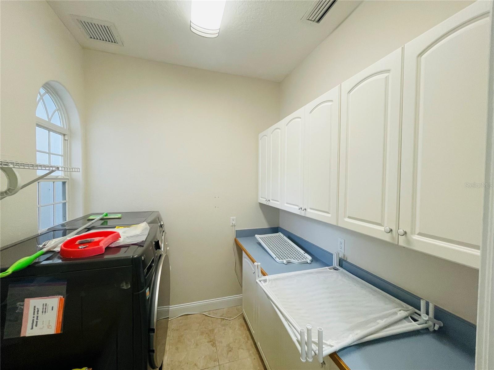 STONEHURST - Residential Lease