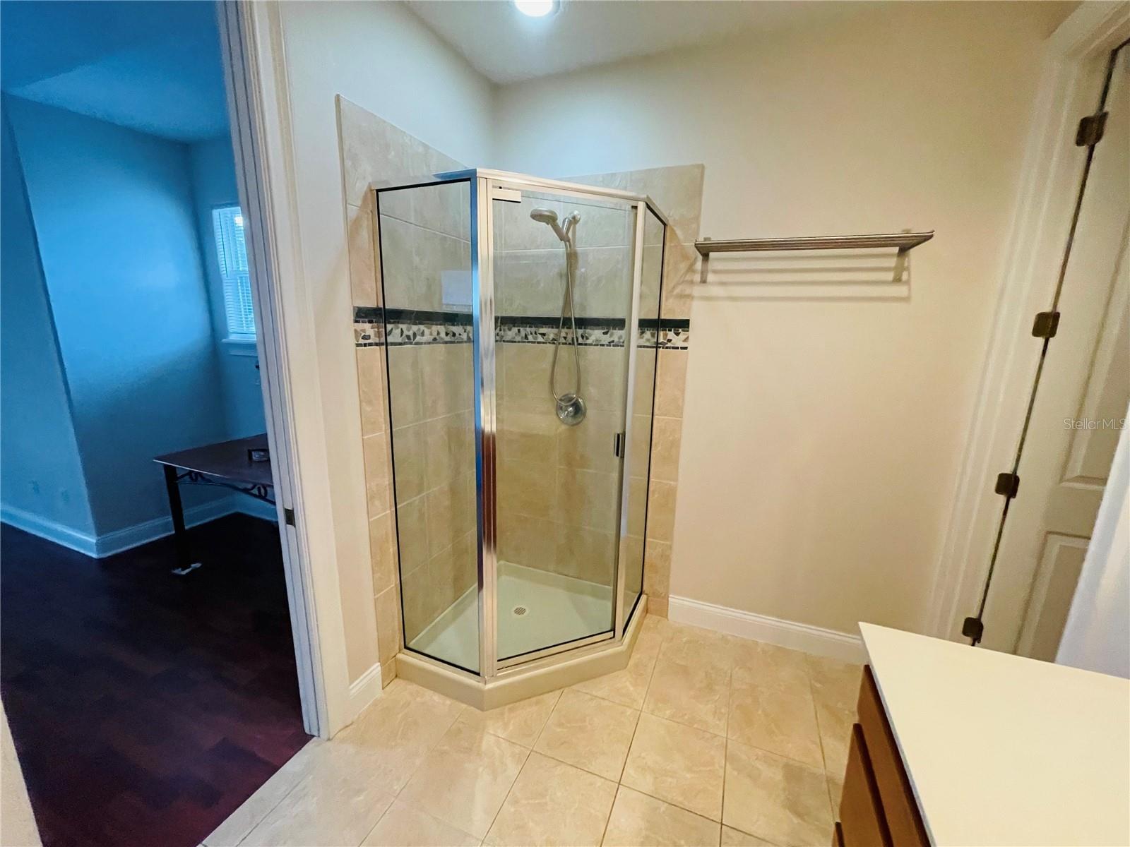 STONEHURST - Residential Lease