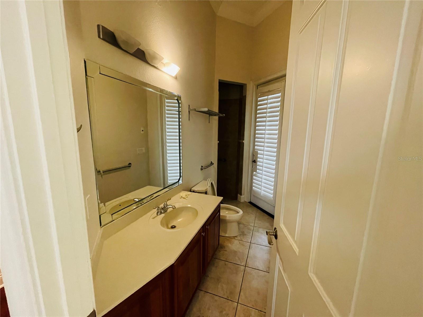 STONEHURST - Residential Lease