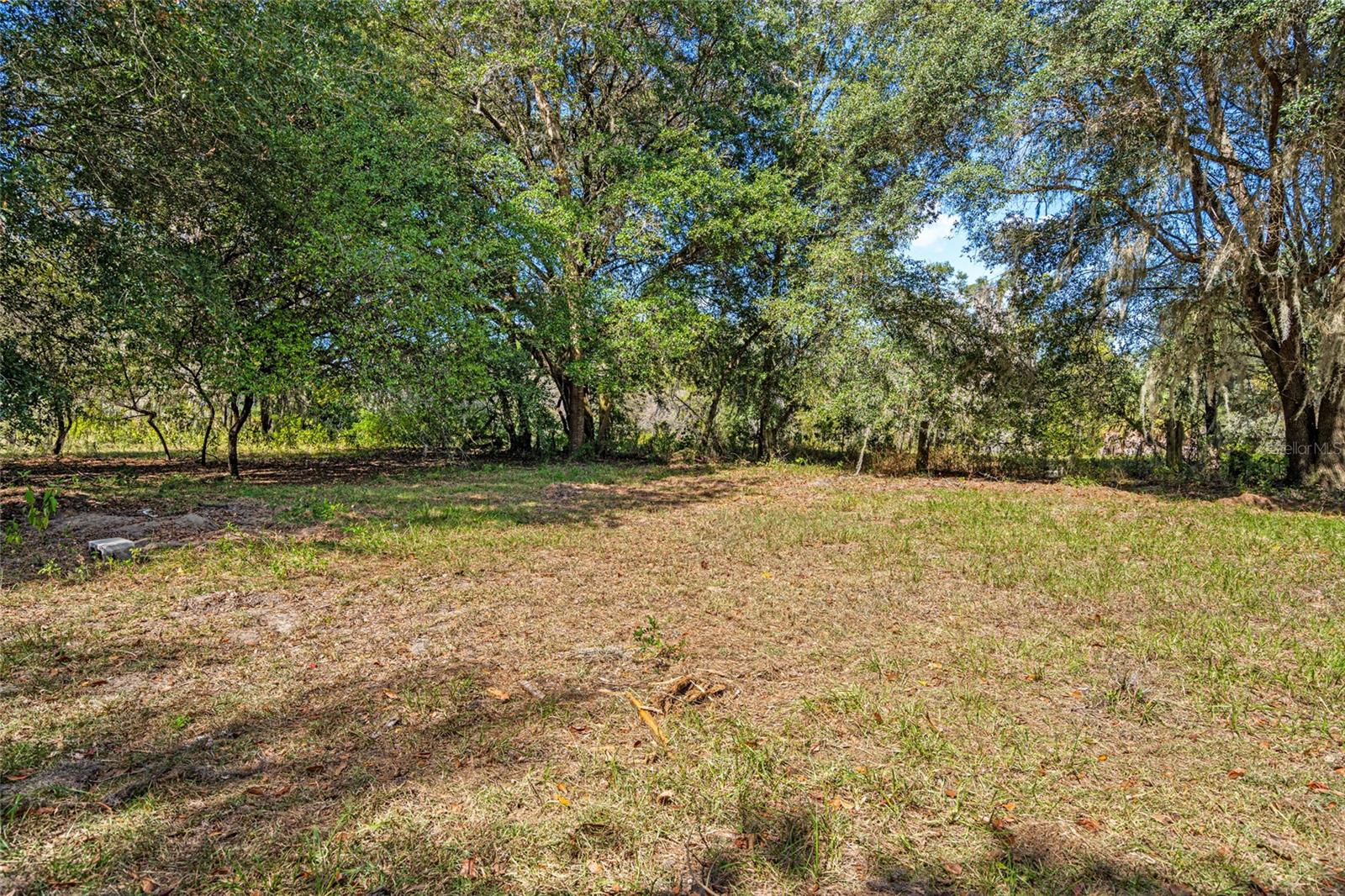 HILLS OF FLORIDA UNREC SUB - Land