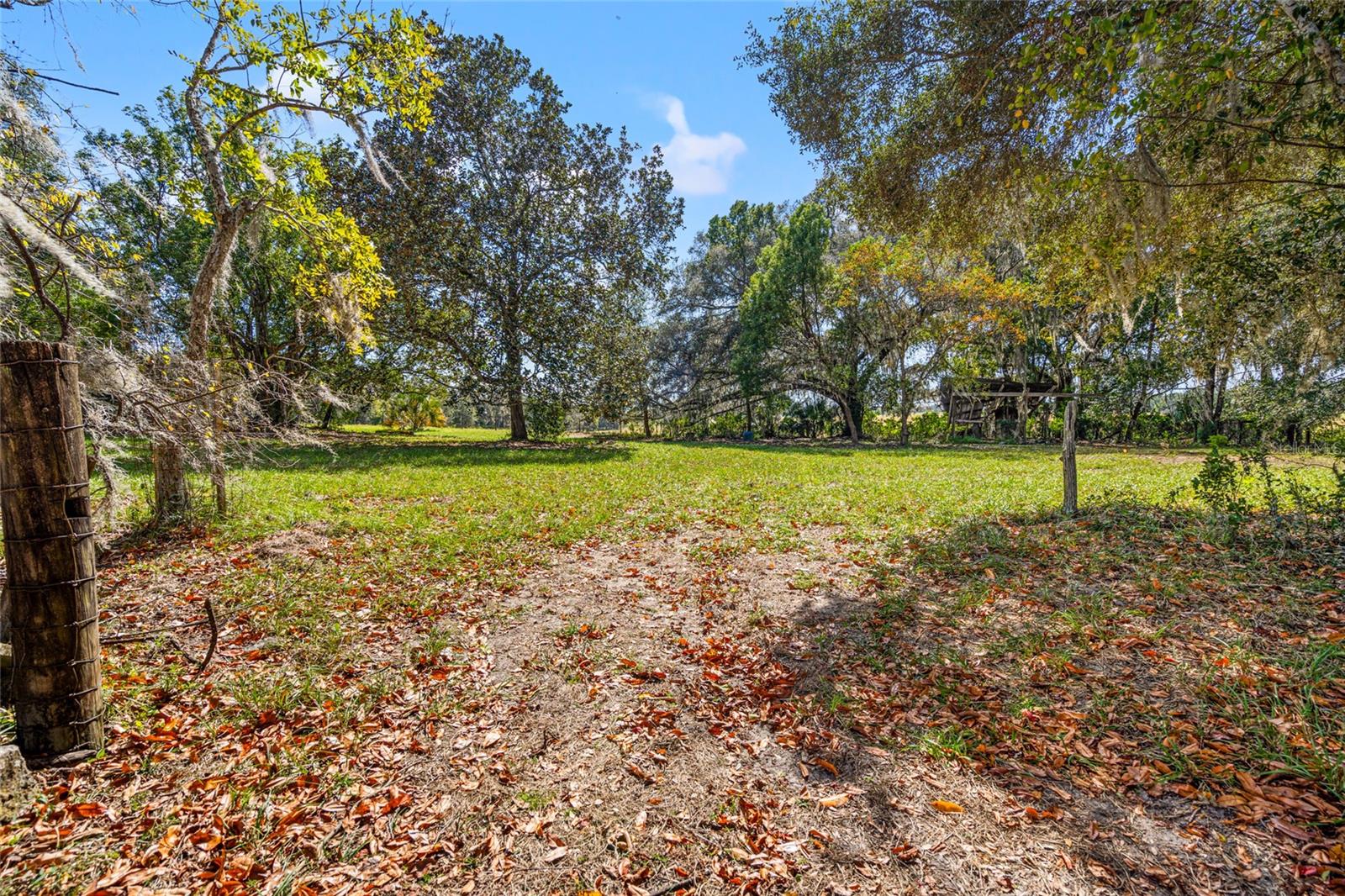 HILLS OF FLORIDA UNREC SUB - Land