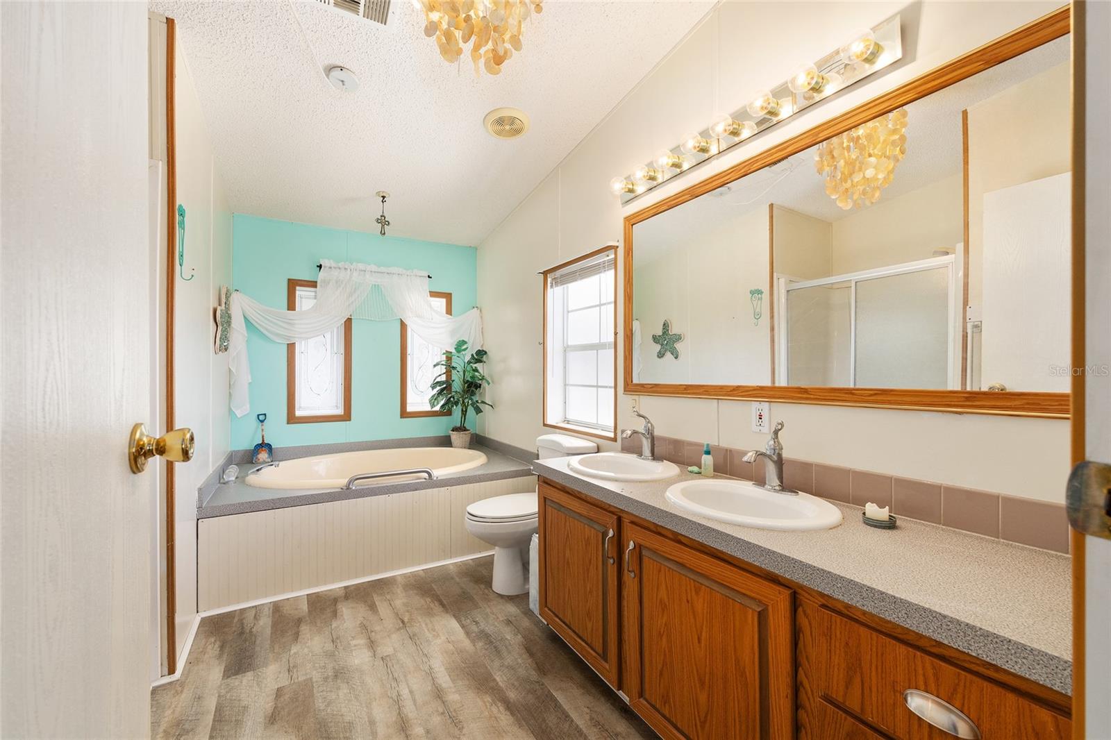 LAS BRISAS - Residential