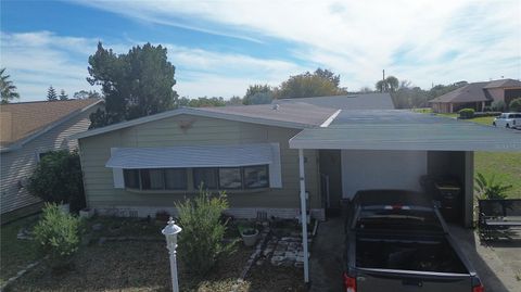 A home in LAKE WALES