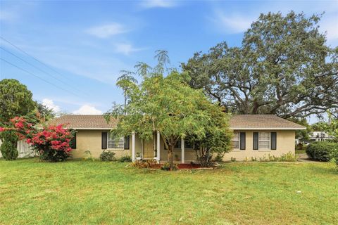 Photo of 7503 Delphia Street, Orlando, FL 32807 (MLS # O6358651)
