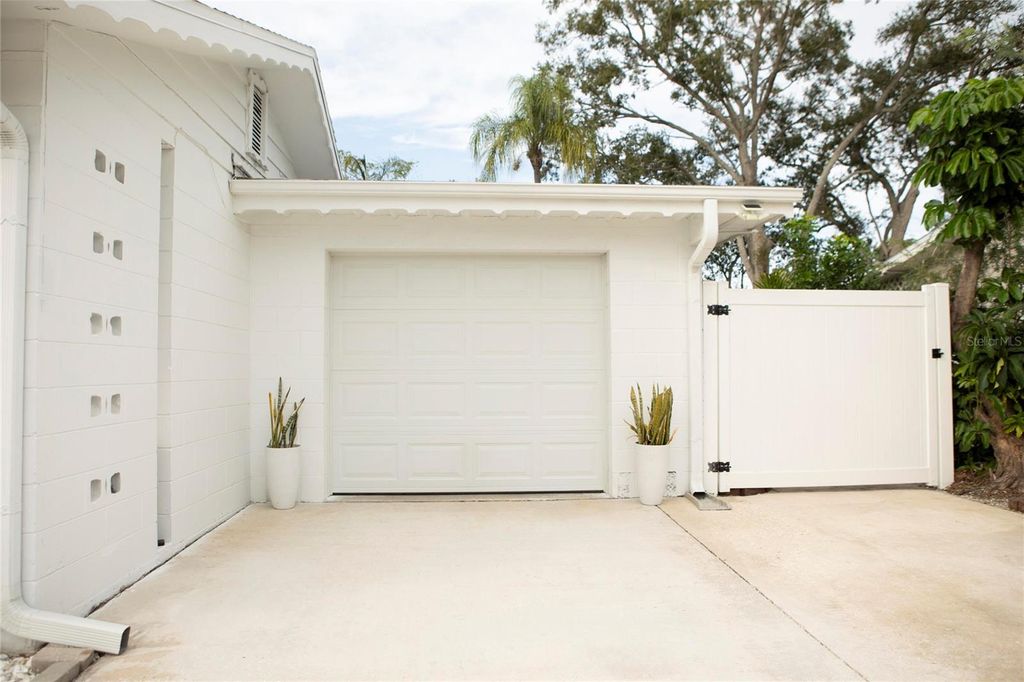 Photo of 7029 Delta Way, Clearwater, FL 33764 (MLS # O6381311)