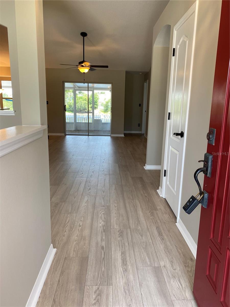 1302 AVONWOOD COURT