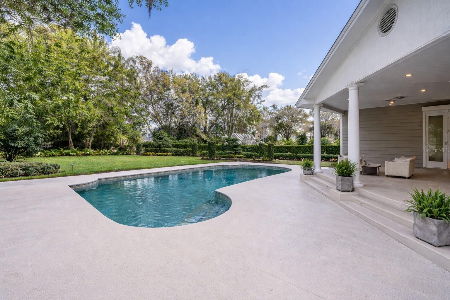 COBB ACRES ON LAKE TARPON - Residential