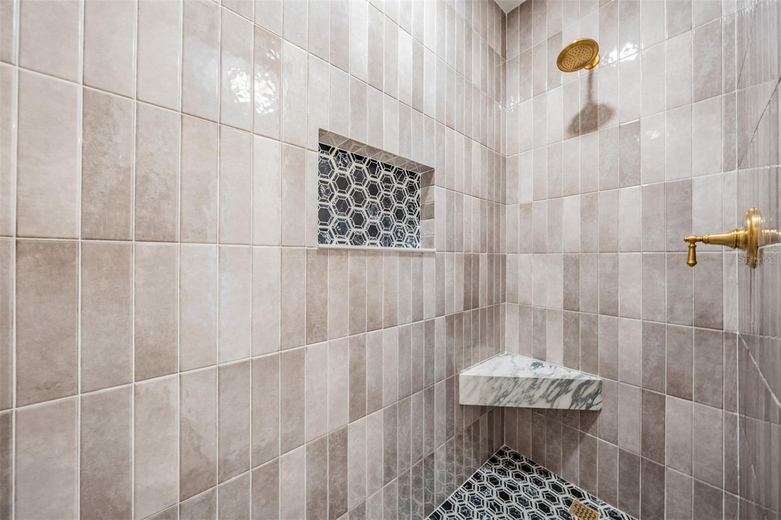 COBB ACRES ON LAKE TARPON - Residential