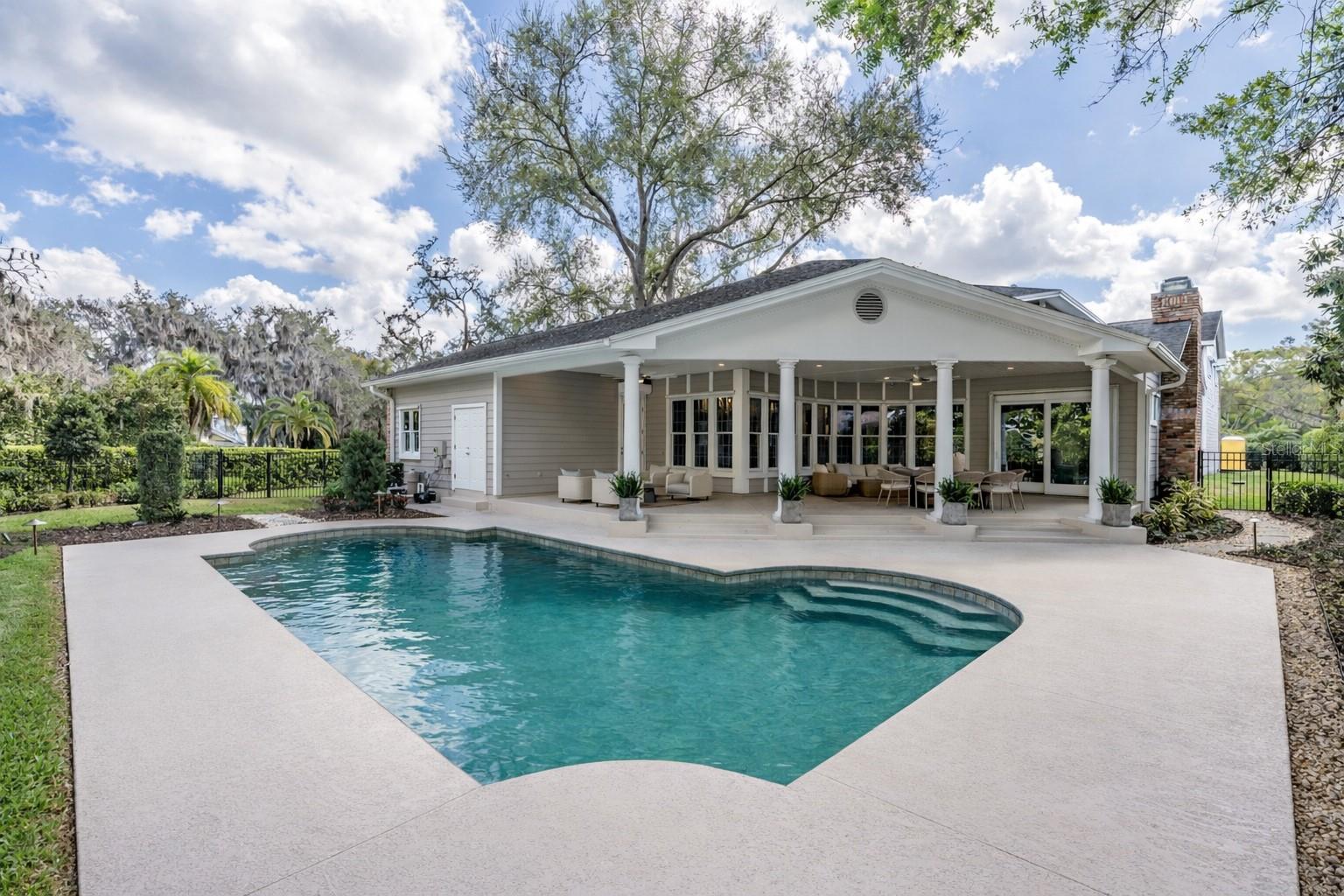 COBB ACRES ON LAKE TARPON - Residential