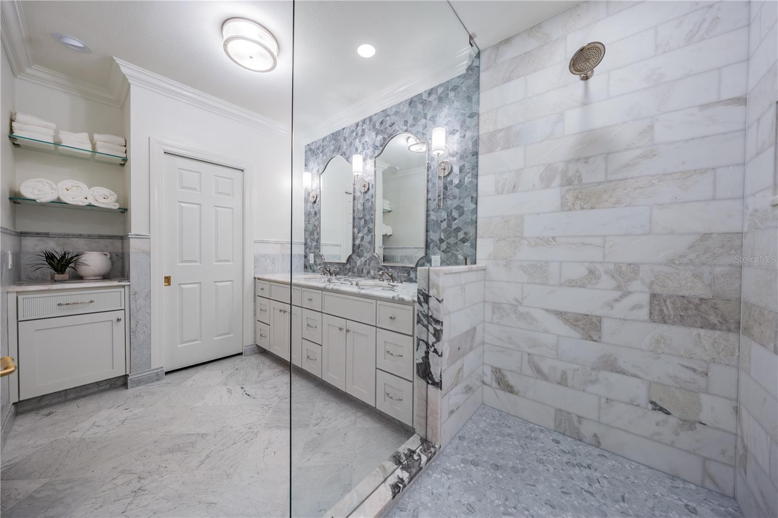 COBB ACRES ON LAKE TARPON - Residential