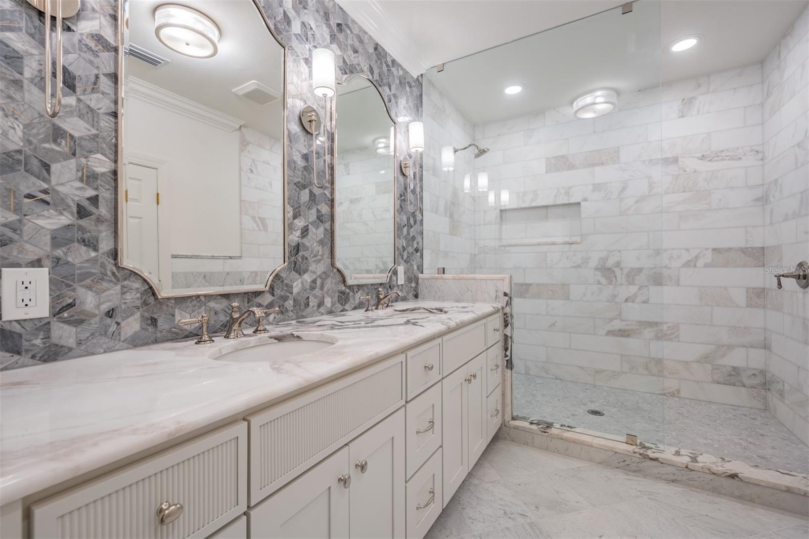 COBB ACRES ON LAKE TARPON - Residential