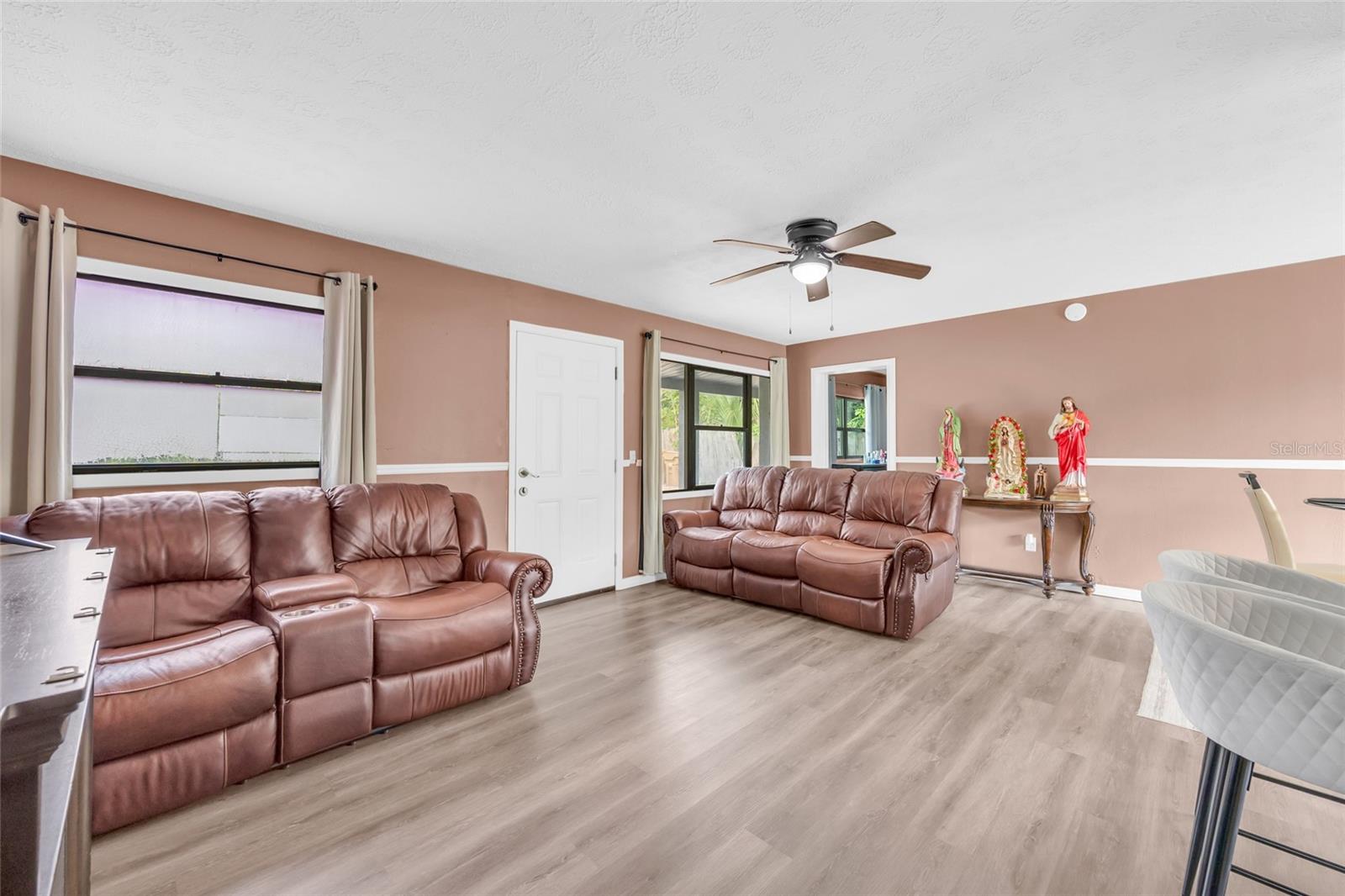 GOLDEN ISLE - Residential
