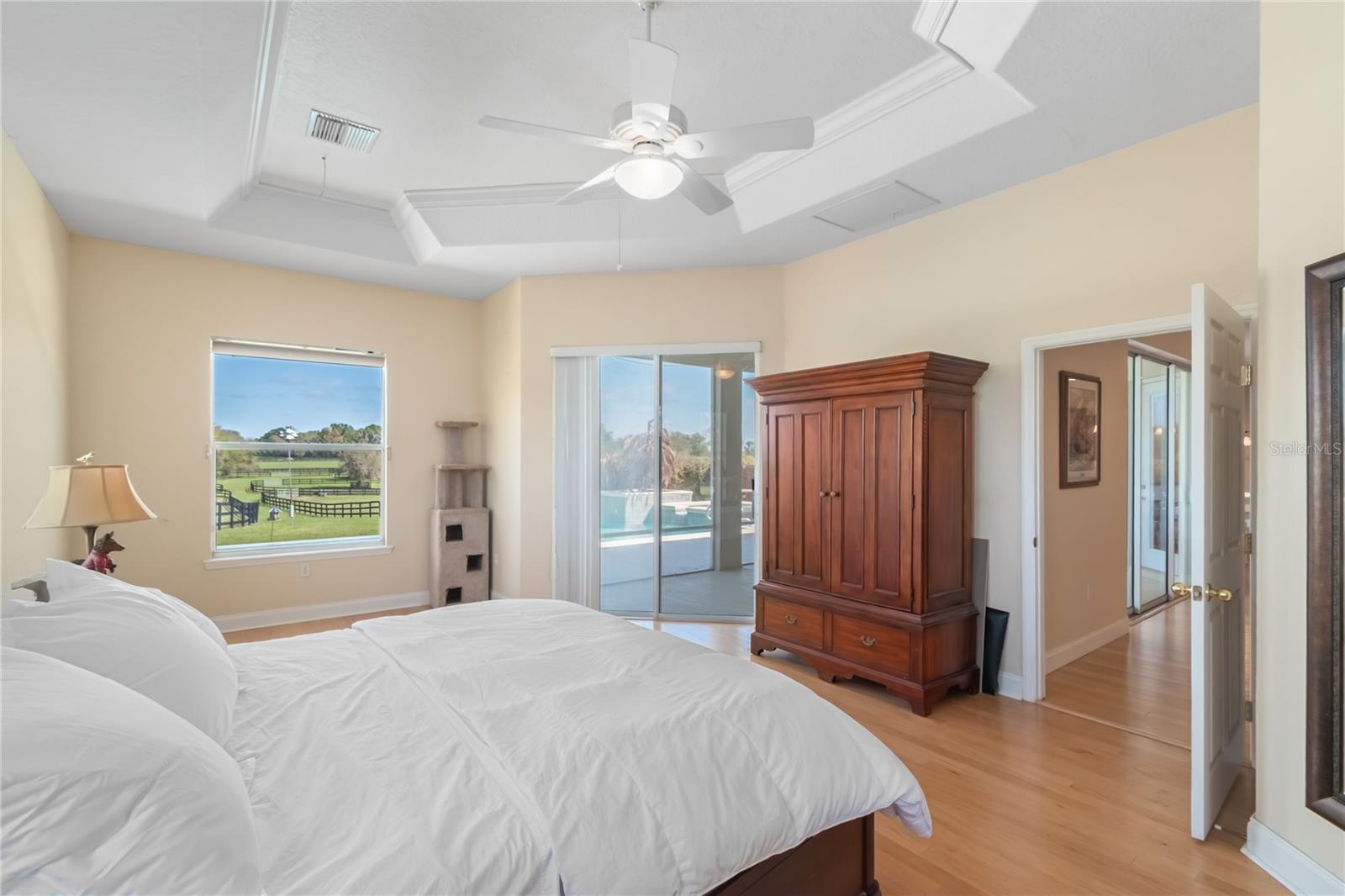 GOLDEN FARMS - Residential