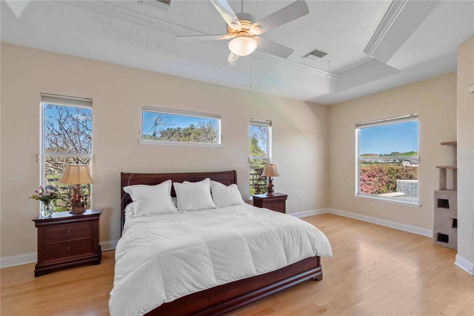 GOLDEN FARMS - Residential