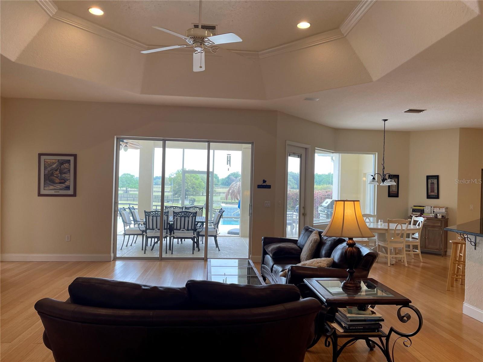 GOLDEN FARMS - Residential