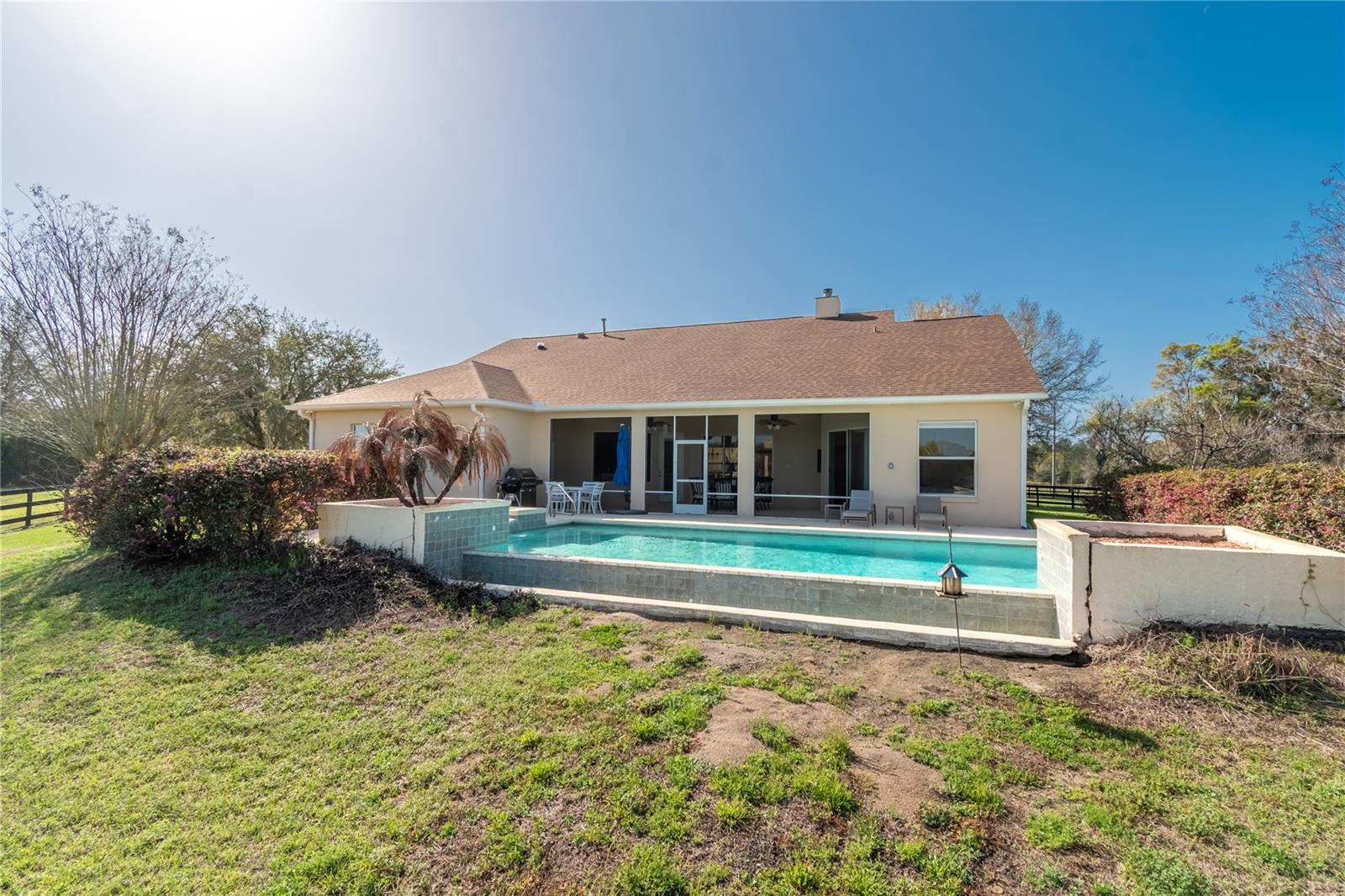 GOLDEN FARMS - Residential