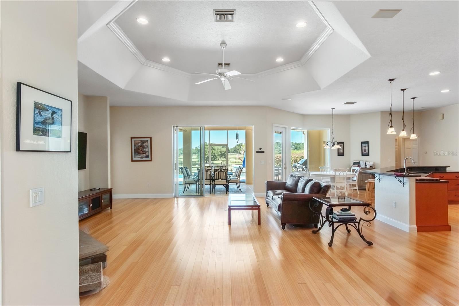 GOLDEN FARMS - Residential