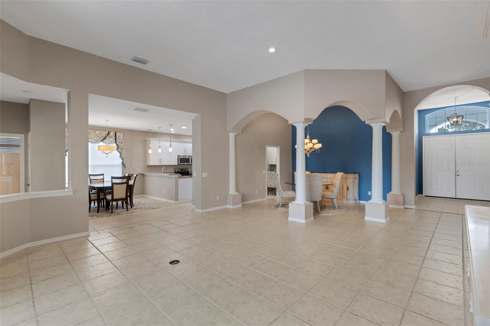 374 LONDONDERRY DRIVE