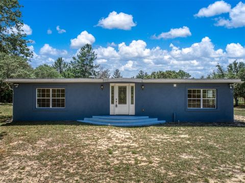 A home in FROSTPROOF