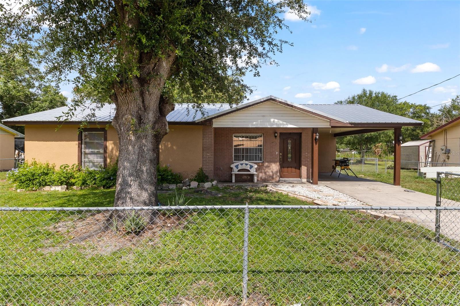 Charming 3-Bedroom Home in the Heart of Arcadia!
Welcome to this well-maintained 3-bedroom, 1.5-bathroom home situated on a spacious quarter-acre lot in the city limits of Arcadia, FL. This property offers a perfect blend of comfort and convenience with a fully fenced front and backyard—ideal for growing families, pets, and privacy.
Enjoy peace of mind with a brand-new metal roof, providing durability and long-term protection. The large yard offers endless possibilities—whether you're looking to garden, entertain, or simply relax outdoors.
Conveniently located near schools, shopping, and local parks, this home is a great opportunity for first-time buyers, investors, or anyone looking to enjoy the charm of Arcadia living.