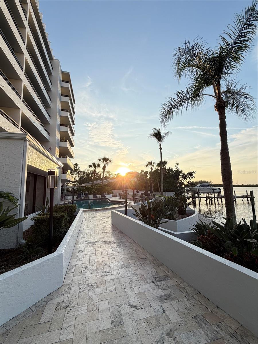 MARINER CONDO APTS - Residential