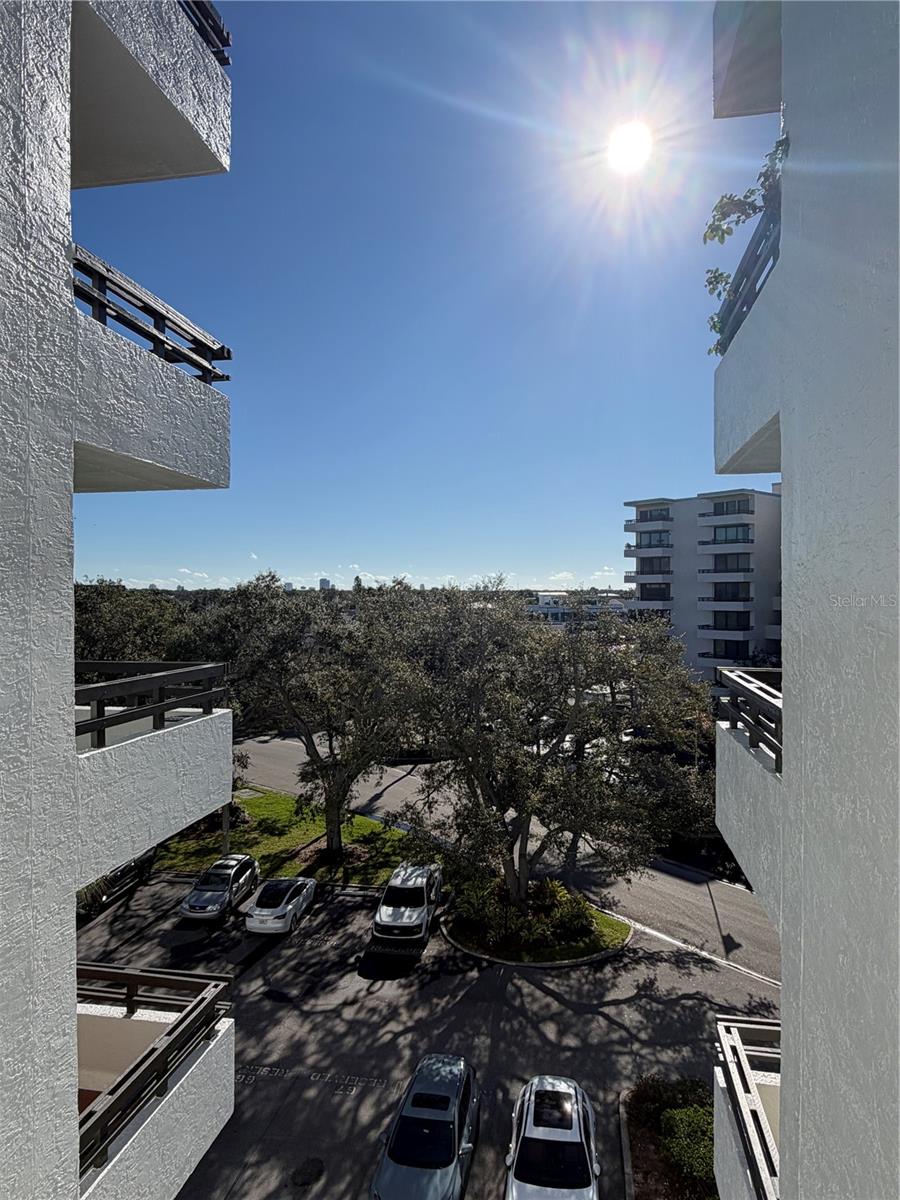 MARINER CONDO APTS - Residential