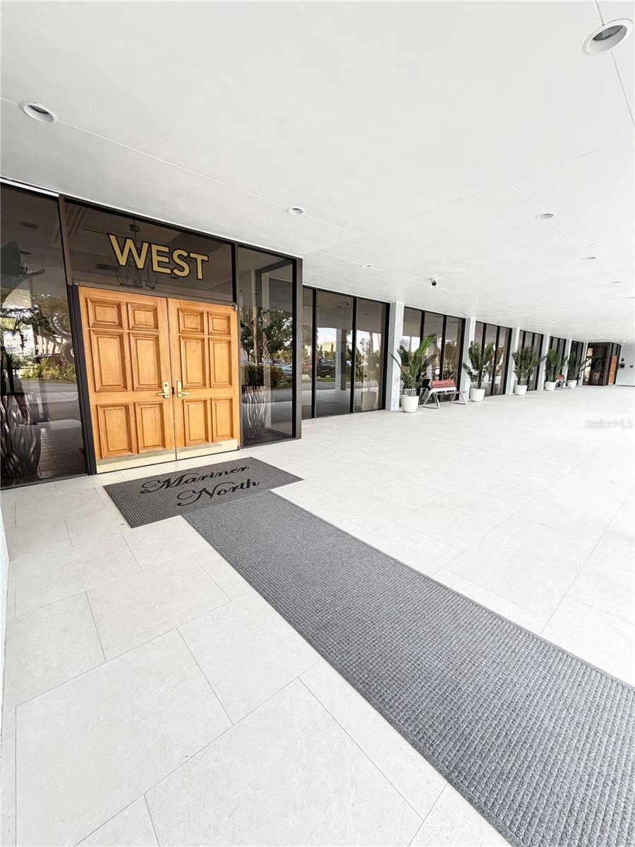 MARINER CONDO APTS - Residential