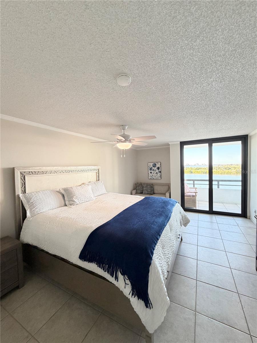 MARINER CONDO APTS - Residential