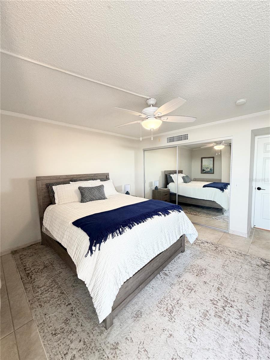 MARINER CONDO APTS - Residential