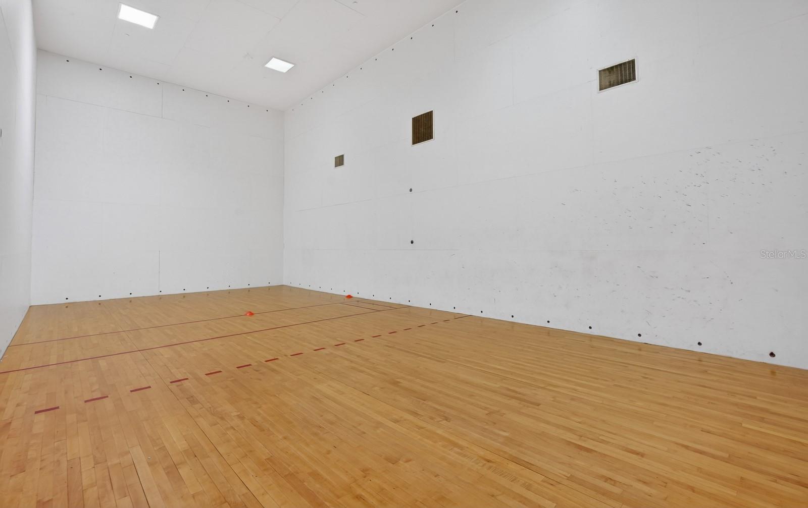 BONA VISTA CONDO - Residential