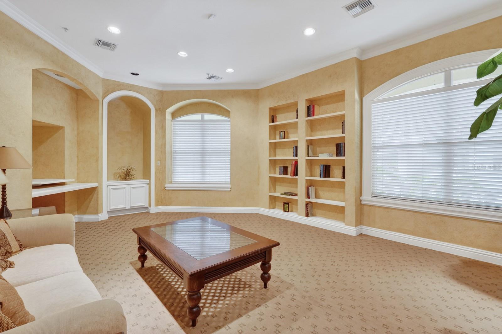 BONA VISTA CONDO - Residential