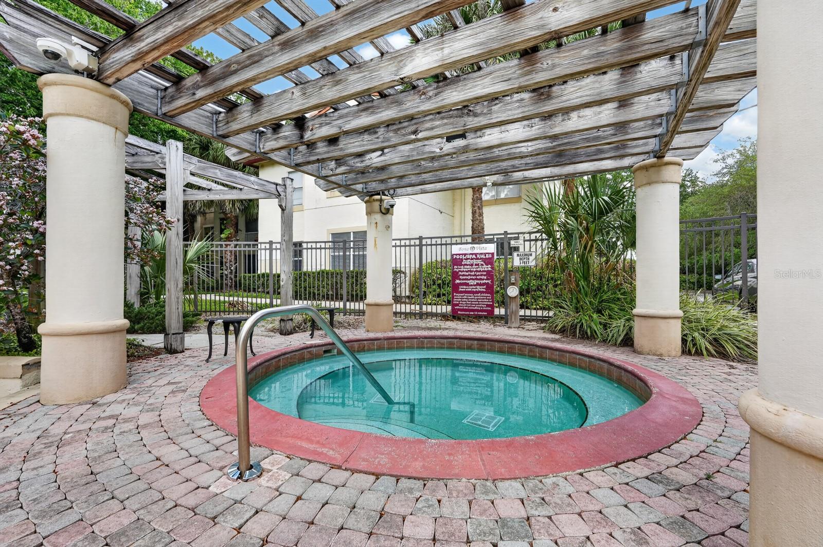 BONA VISTA CONDO - Residential