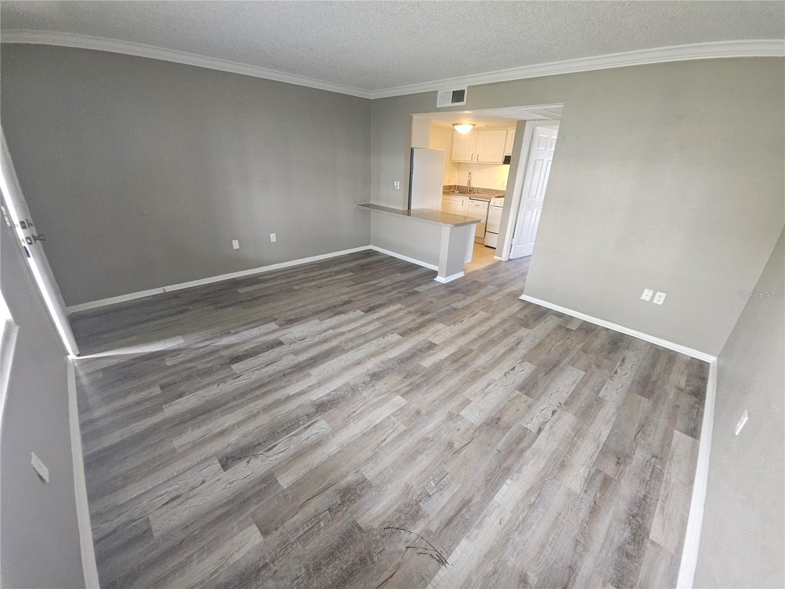 WATERSIDE AT CRANES ROOST A CONDO COMMUNITY - Residential