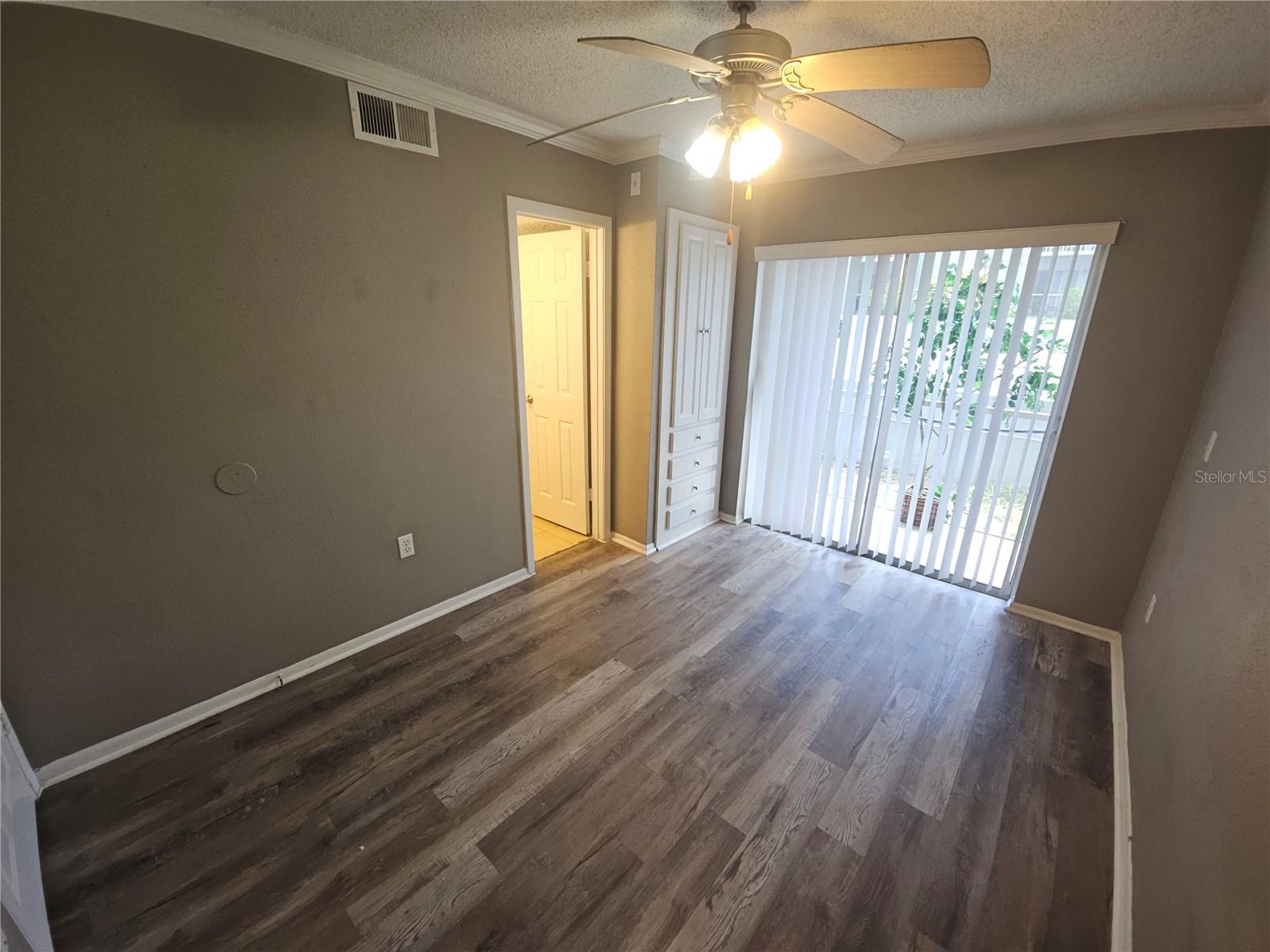 WATERSIDE AT CRANES ROOST A CONDO COMMUNITY - Residential