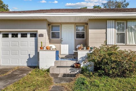 A home in DELAND