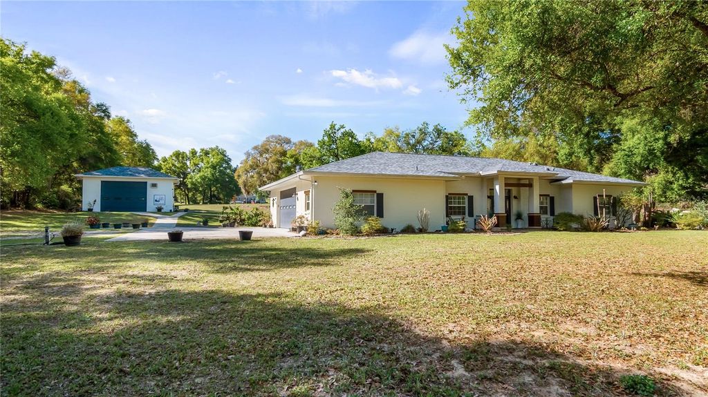 Photo of 21289 County Road 455, Clermont, FL 34715 (MLS # G5110919)