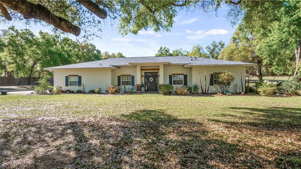 Photo of 21289 County Road 455, Clermont, FL 34715 (MLS # G5110919)