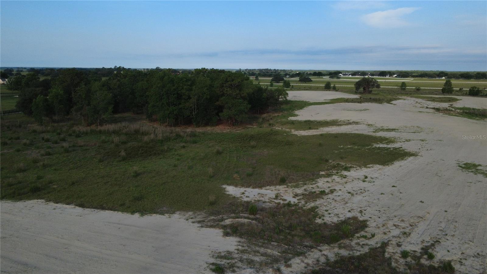 COUNTRY HILL FARMS - Land