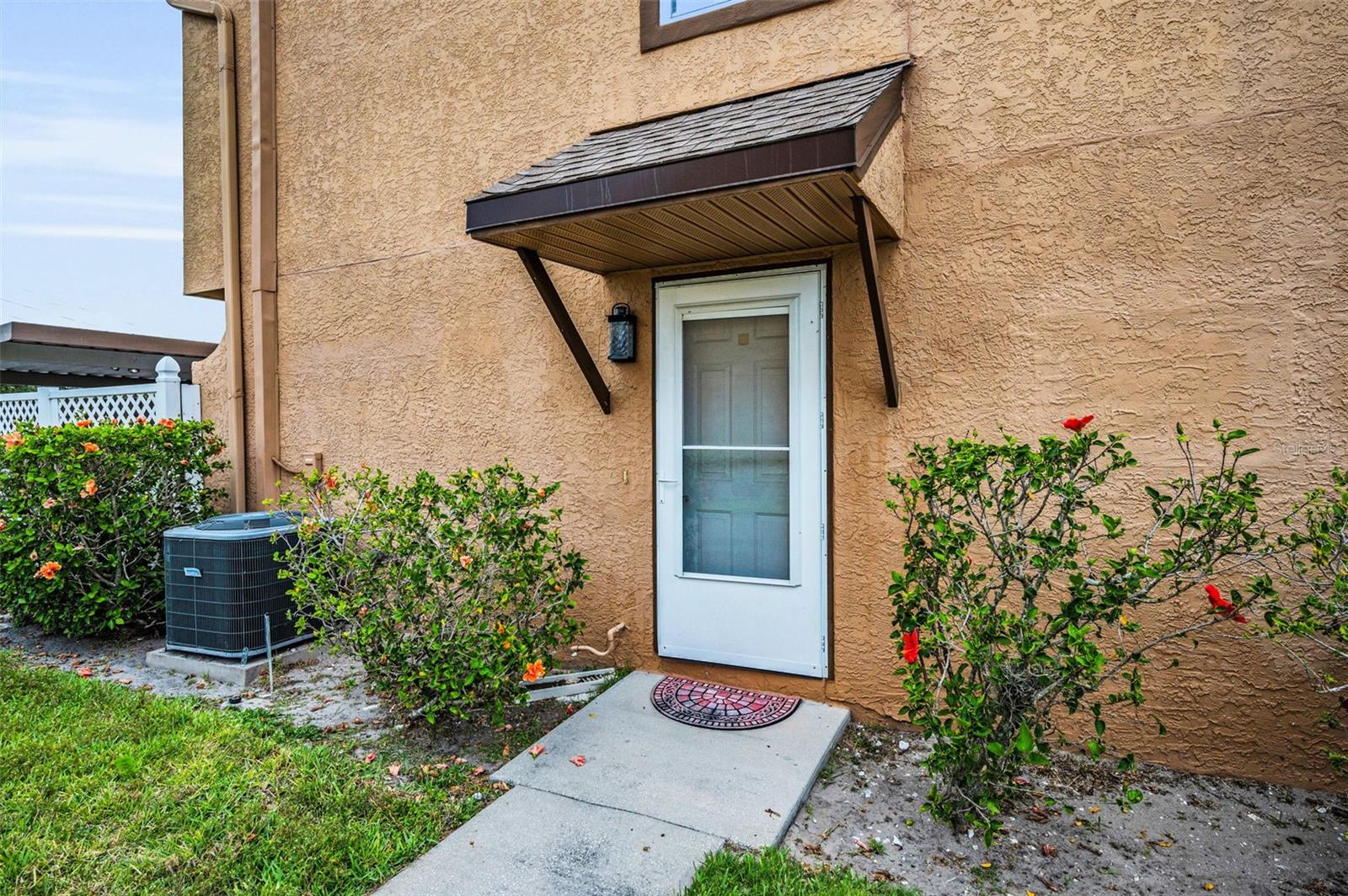 1864 CLEARBROOKE DRIVE