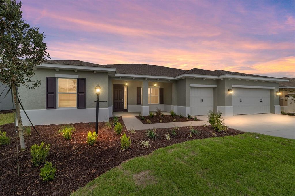 Photo of 10007 SW 106th Circle, Ocala, FL 34481 (MLS # OM712087)