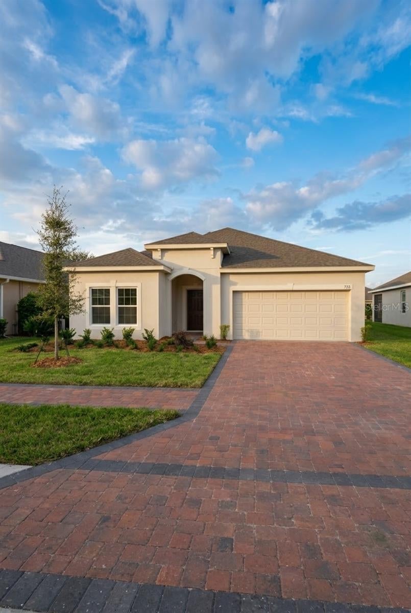 Photo of 732 Bridgeford Crossing Boulevard, Davenport, FL 33837 (MLS # S5159154)